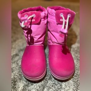 Crocs girl snow boots